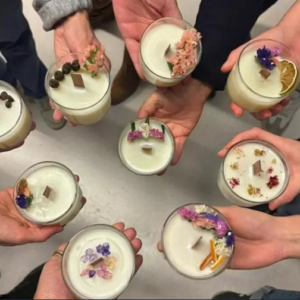 JUEVES CREATIVOS Creación de velas para 4 persona